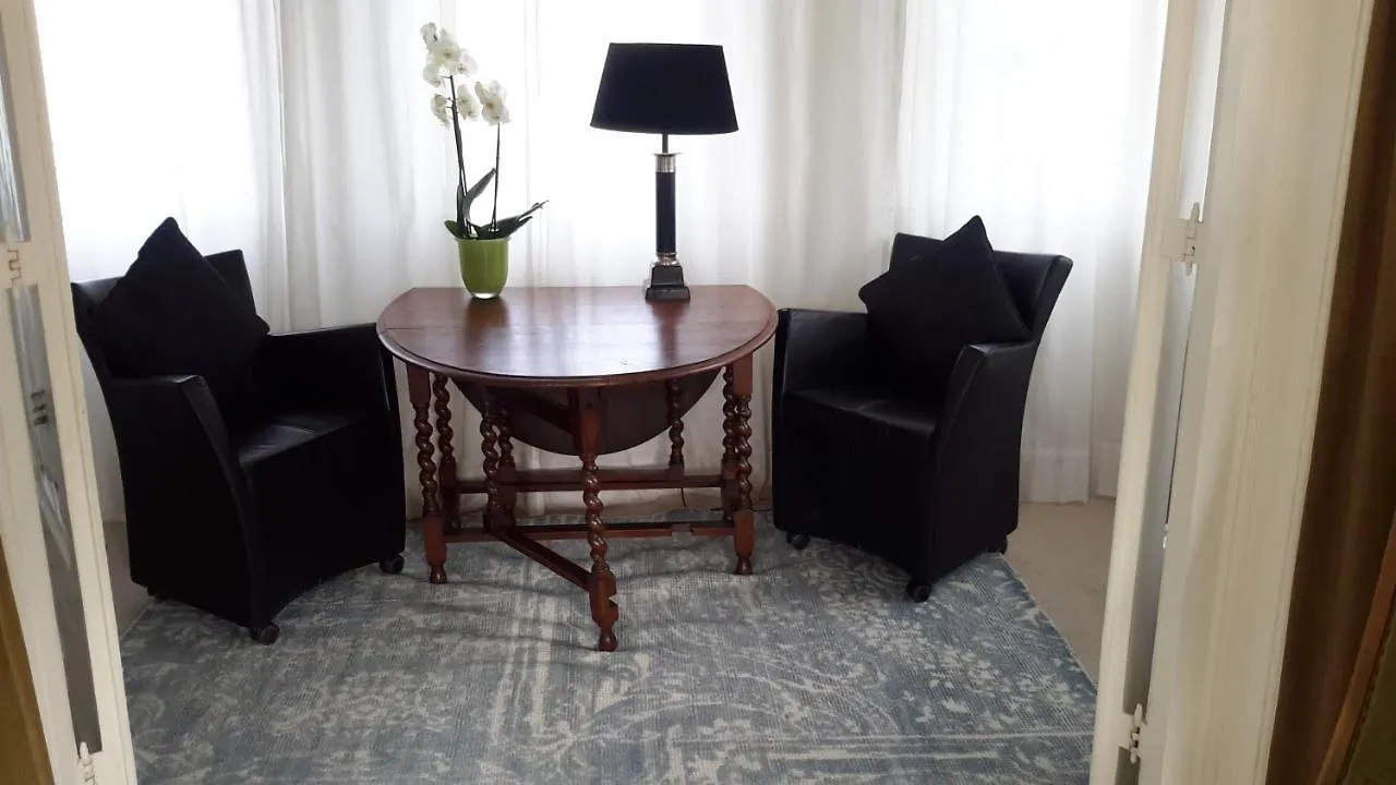 Place 2 Be Bed & Breakfast Eindhoven Netherlands